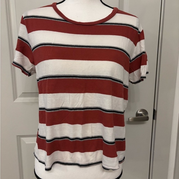 Tilly's red and white striped basic soft tee size L - Picture 2 of 8